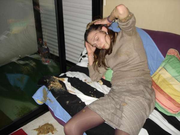 Trop de d'alcool trop vomit