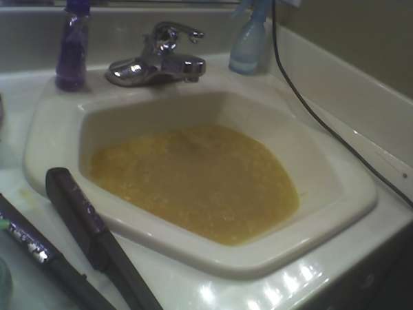 sink full o sick! vomit