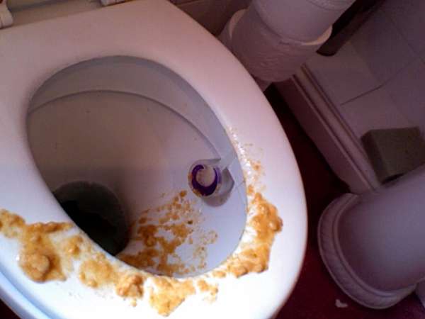 EASY PEASY vomit