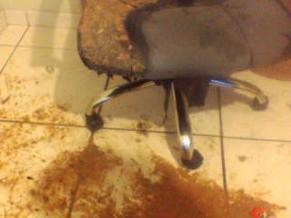 i puke all over the floor and the chair sorry ;) sorry hehe vomit