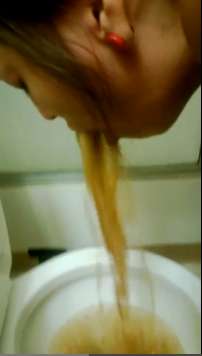 This smelled awful! 1 vomit