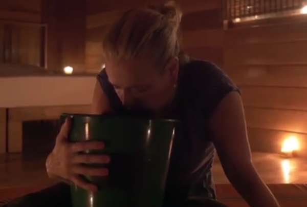 Chelsea Handler pukes from ayahuasca vomit