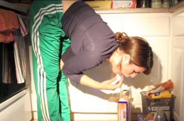 An attractive arch vomit