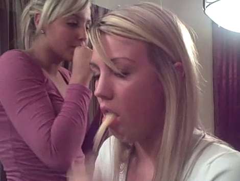 Hannah erupts - classic vid capture vomit