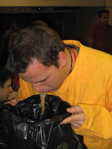 100 klubben vomit