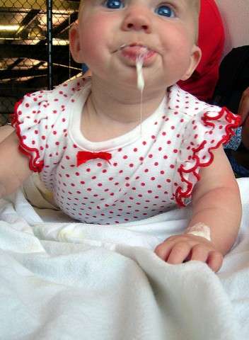 baby vomiting vomit